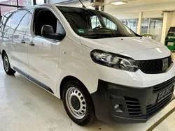 Weiß Gebraucht 2022 Fiat Scudo Van / Kleinbus | 16.900 € (Etwas zu teuer)