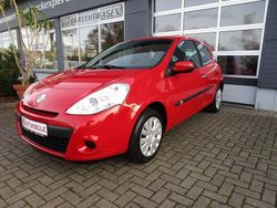 Rot Gebraucht 2011 Renault Clio III Expression Kleinwagen | 4.990 € (Teuer)