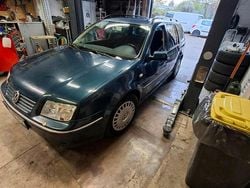 Andere farben Gebraucht 2001 VW Bora Limousine | 1.300 € (Fairer Preis)