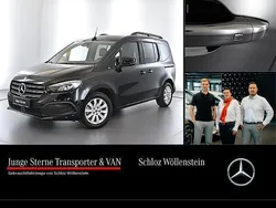 Schwarz Gebraucht 2024 Mercedes T180 Progressive Van / Kleinbus | 34.470 € (Teuer)