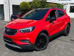 Rot Gebraucht 2017 Opel Mokka SUV | 10.950 €