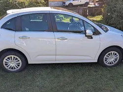 Weiß Gebraucht 2016 Citroën C3 PureTech Kleinwagen | 6.900 € (Guter Preis)