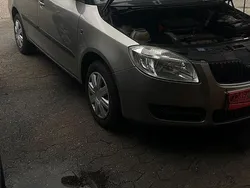 Silber Gebraucht 2009 Skoda Fabia Kombi | 2.900 € (Fairer Preis)