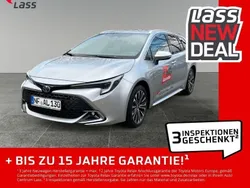 Silver metallic Gebraucht 2024 Toyota Corolla Team Kombi | 31.980 € (Teuer)