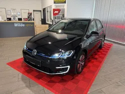 Schwarz Gebraucht 2021 VW e-Golf Kleinwagen | 15.500 € (Guter Preis)
