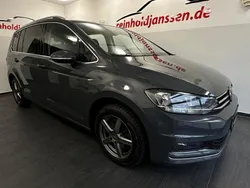 Grau Gebraucht 2021 VW Touran Van / Kleinbus | 29.790 € (Etwas zu teuer)