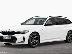 Alpinweiß uni Gebraucht 2023 BMW 320e M Sport Kombi | 33.800 € (Fairer Preis)