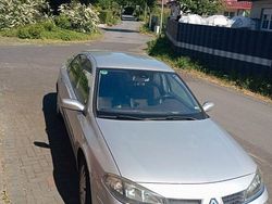 Grau Gebraucht 2005 Renault Laguna II Privilege Limousine | 2.290 € (Fairer Preis)