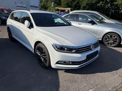 Weiß Gebraucht 2019 VW Passat Comfortline Kombi | 22.999 € (Teuer)