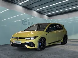 Gelb Gebraucht 2024 VW Golf VIII Edition Limousine | 50.788 € (Fairer Preis)