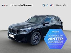 Black sapphire metallic Neu 2025 BMW iX1 M Sport SUV | 60.990 € (Fairer Preis)