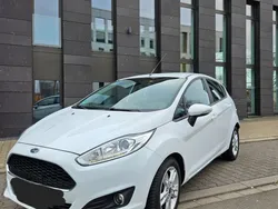Weiß Gebraucht 2016 Ford Fiesta SYNC Edition Kleinwagen | 8.500 € (Fairer Preis)