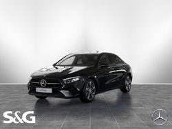 Metalliclack kosmosschwarz Gebraucht 2024 Mercedes A220 Night Limousine | 32.490 € (Guter Preis)