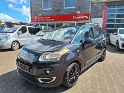 Schwarz Gebraucht 2010 Citroën C3 Picasso Exclusive Van / Kleinbus | 5.490 € (Fairer Preis)