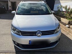 Grau Gebraucht 2011 VW Touran Comfortline Van / Kleinbus | 7.450 € (Fairer Preis)