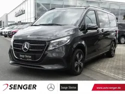Grau Gebraucht 2024 Mercedes V300 Style Van / Kleinbus | 77.850 €