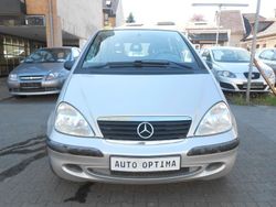 Silber Gebraucht 2001 Mercedes A140 Classic Van / Kleinbus | 2.499 € (Fairer Preis)