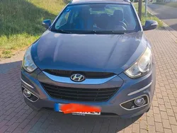 Blau Gebraucht 2012 Hyundai Tucson SUV | 8.600 € (Etwas zu teuer)