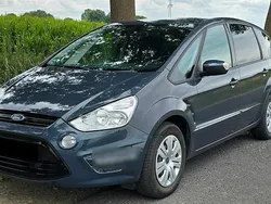 Grau Gebraucht 2011 Ford S-MAX S Van / Kleinbus | 9.200 € (Fairer Preis)