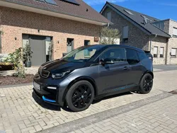 Grau Gebraucht 2020 BMW i3 Kleinwagen | 19.490 € (Fairer Preis)