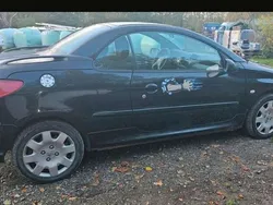 Schwarz Gebraucht 2004 Peugeot 206 Filou Cabrio | 1.250 € (Fairer Preis)