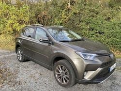 Gebraucht 2016 Toyota RAV4 Edition SUV | 19.800 € (Fairer Preis)
