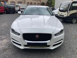 Weiß Gebraucht 2016 Jaguar XE Prestige Limousine | 14.900 € (Fairer Preis)