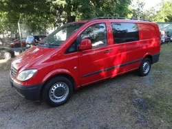 Rot Gebraucht 2006 Mercedes Vito Van / Kleinbus | 4.300 € (Guter Preis)