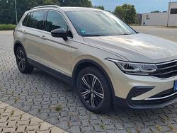Beige Gebraucht 2023 VW Tiguan Move SUV | 25.800 € (Guter Preis)