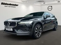 Schwarz Gebraucht 2019 Volvo V60 CC Pro Kombi | 32.444 € (Teuer)
