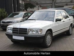 Weiß Gebraucht 1983 Mercedes 190 Limousine | 4.990 €