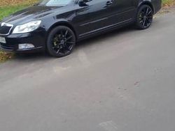 Schwarz Gebraucht 2011 Skoda Octavia Elegance Kombi | 3.500 € (Superpreis)