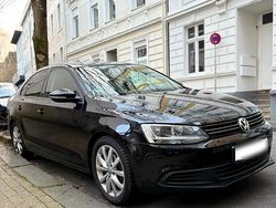 Schwarz Gebraucht 2011 VW Jetta Limousine | 7.100 €