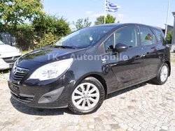 Schwarz Gebraucht 2013 Opel Meriva Active Van / Kleinbus | 8.480 € (Fairer Preis)