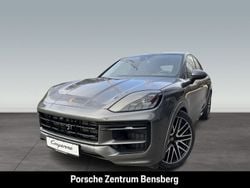 Grau Gebraucht 2024 Porsche Cayenne SUV | 99.900 € (Teuer)