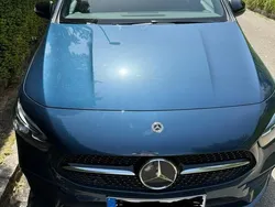 Blau Gebraucht 2021 Mercedes B180 AMG Van / Kleinbus | 25.000 € (Guter Preis)