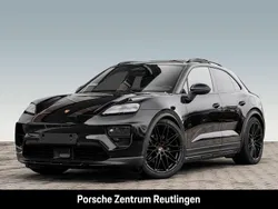 Tiefschwarzmetallic Gebraucht 2025 Porsche Macan SUV | 104.120 € (Teuer)