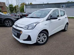 Weiß Gebraucht 2017 Hyundai i10 Kleinwagen | 7.990 € (Fairer Preis)