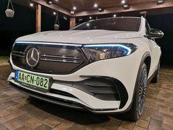 Weiß Gebraucht 2022 Mercedes EQA300 SUV | 44.475 €