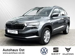 Graphitegrau Gebraucht 2024 Skoda Karoq Selection SUV | 29.980 € (Guter Preis)