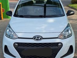 Weiß Gebraucht 2017 Hyundai i10 Classic Kleinwagen | 6.950 € (Guter Preis)