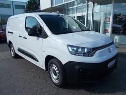 Gelato weiß Gebraucht 2023 Fiat Doblò Van / Kleinbus | 25.390 €