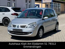 Grau Gebraucht 2009 Renault Scénic II Avantage Van / Kleinbus | 3.299 € (Etwas zu teuer)