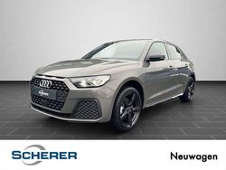 Grau Neu 2025 Audi A1 Sportback Sport Kleinwagen | 26.555 € (Guter Preis)