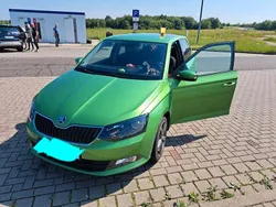 Grün Gebraucht 2016 Skoda Fabia Joy Limousine | 10.900 € (Guter Preis)