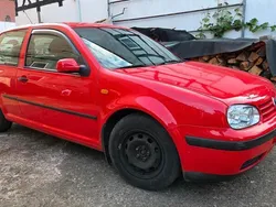 Rot Gebraucht 1998 VW Golf IV Kleinwagen | 750 € (Superpreis)