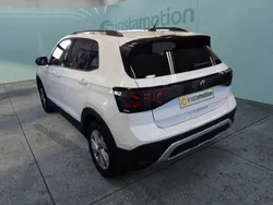 Weiß Gebraucht 2024 VW T-Cross Life SUV | 23.700 € (Etwas zu teuer)