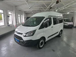 Weiß Gebraucht 2017 Ford Transit Custom Van / Kleinbus | 24.990 €