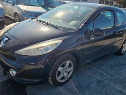 Schwarz Gebraucht 2009 Peugeot 207 Filou Limousine | 1.500 € (Guter Preis)