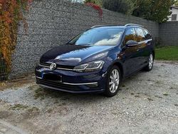 Blau Gebraucht 2017 VW Golf VII Highline Kombi | 14.900 € (Teuer)